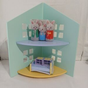Target Bullseyes Playground Corner Doll House Shelf  W/ Animal Accessories NWT